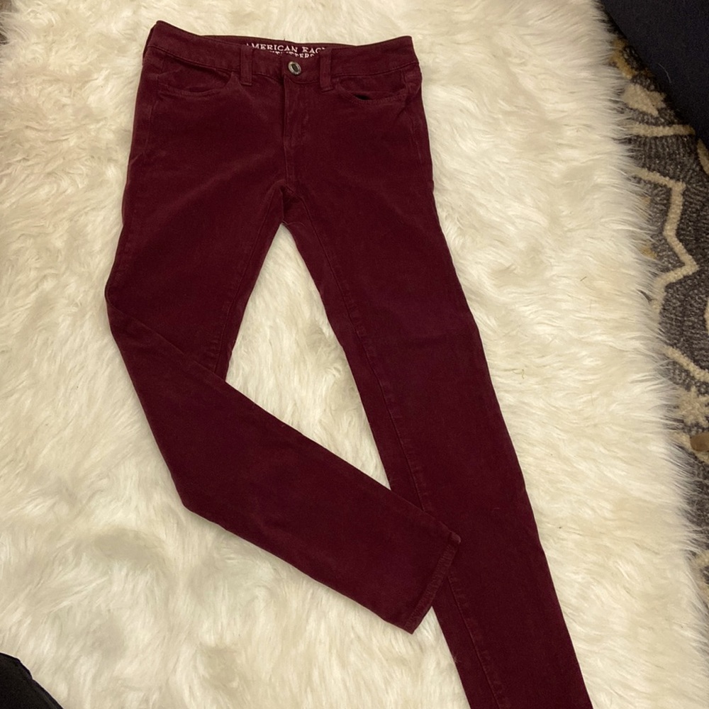 Maroon American eagle skinny jeans
